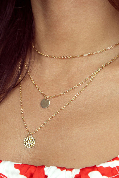 Multi-layered Round Pendant Necklace - Threaded Pear