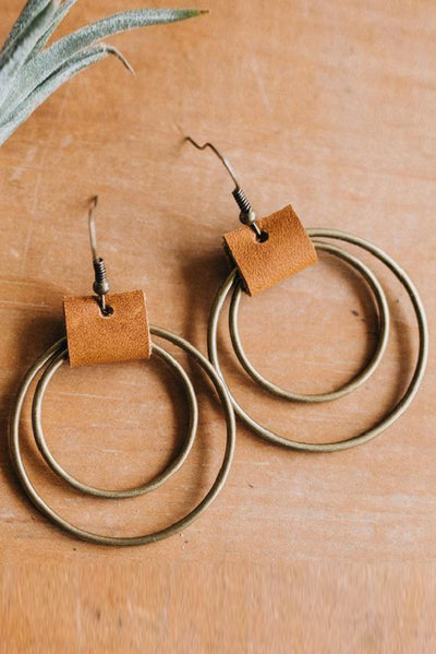 Gold Vintage Hoop Hook Earrings - Threaded Pear