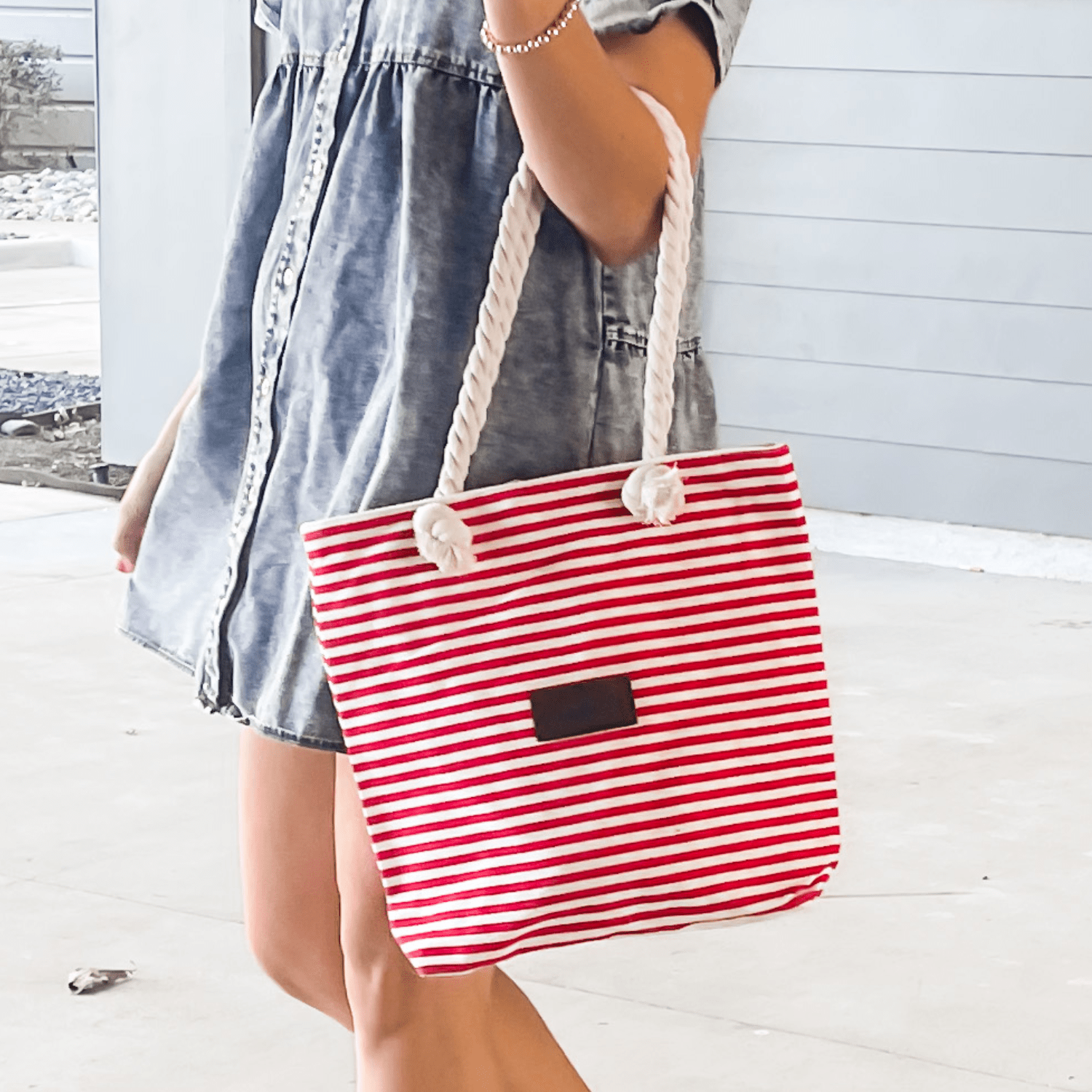 Striped tote bag with zipper sale