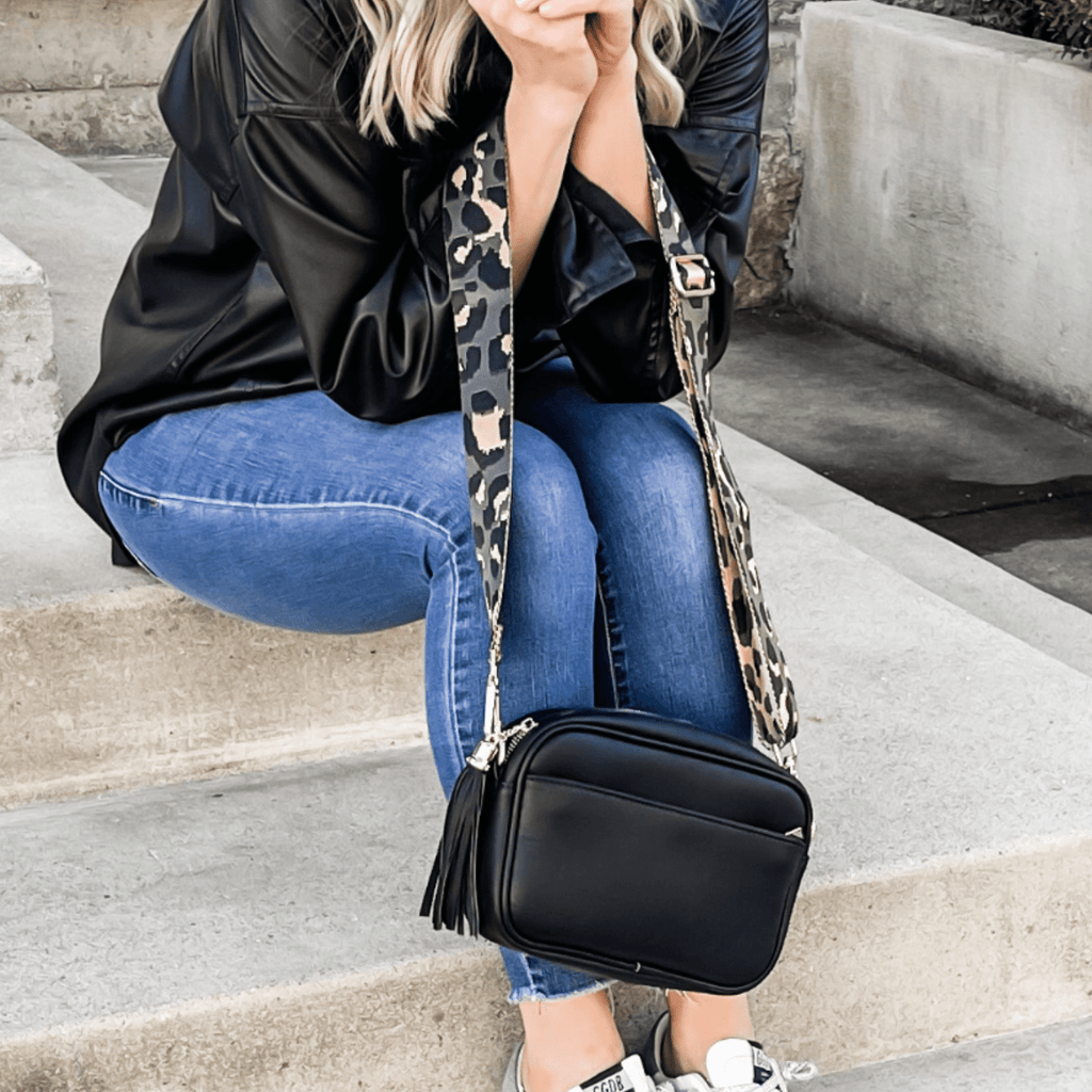 crossbody bag outfit